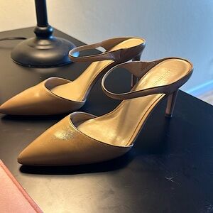 Women’s Ann Taylor - Slingback - Classy!